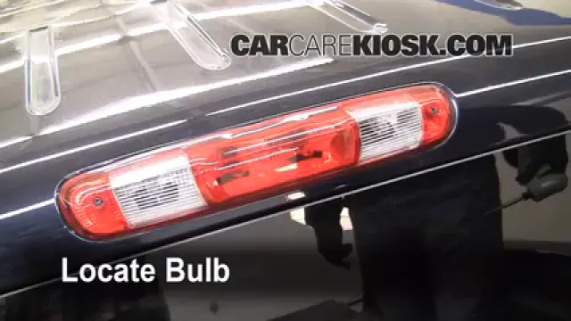 2008 Chevrolet Silverado 1500 LT 5.3L V8 Extended Cab Pickup (4 Door) Éclairage Feu de freinage central (remplacer l'ampoule)